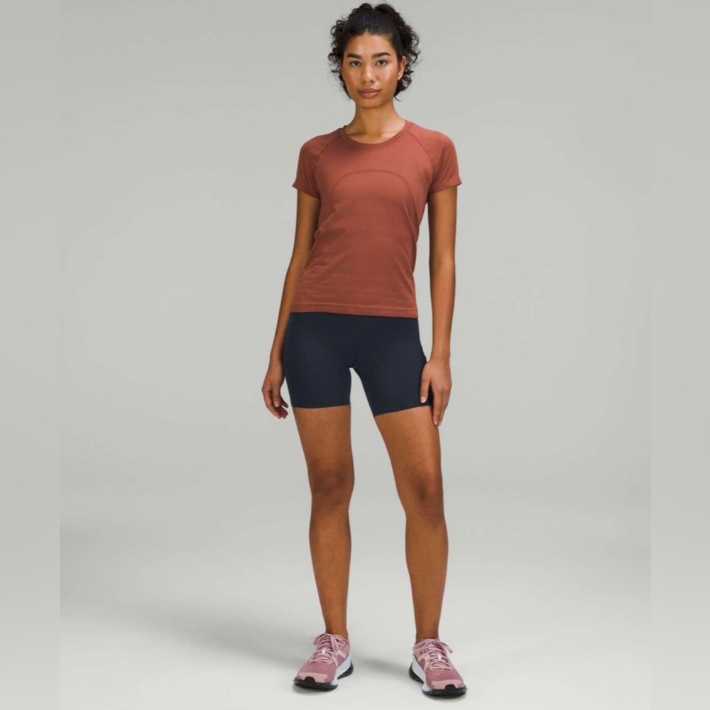 Lululemon Base Pace High-Rise Short 6" True Navy